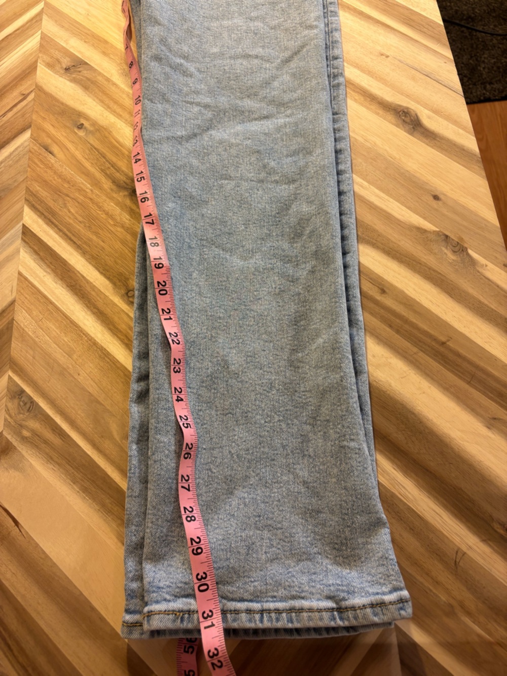 Levi's Ribcage Straight - Picture 2 of 8